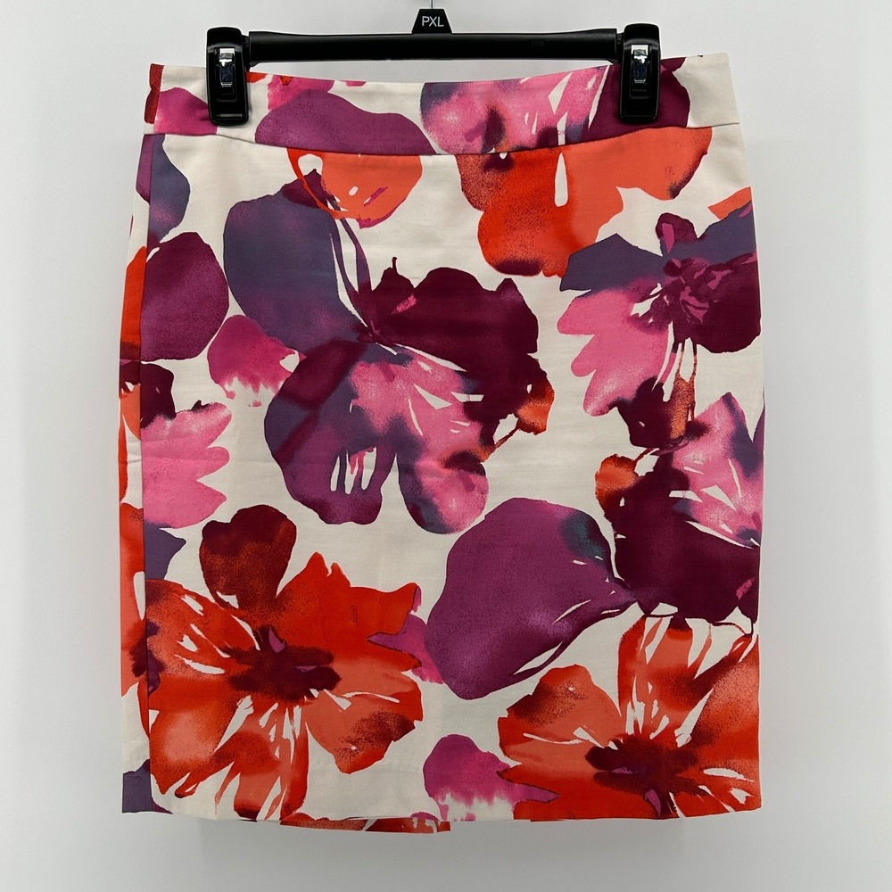 Ann Taylor LOFT Vibrant Floral Pencil Skirt 6 Cotton Silk Spring Career Occasion